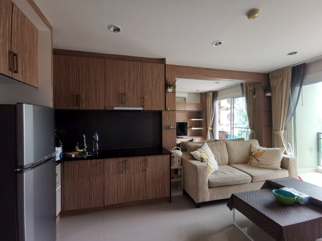 JTC24097_10 Porch Land 2 1br 36