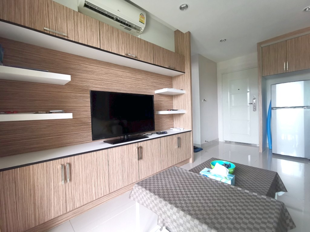 JTC24097_4 Porch Land 2 1br 36