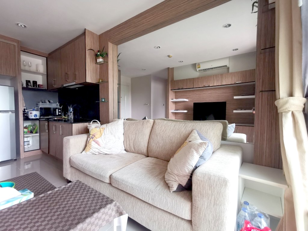 JTC24097_6 Porch Land 2 1br 36