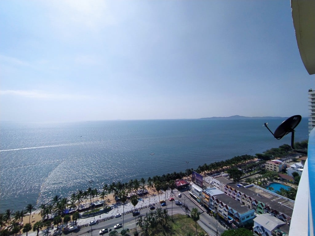 Jomtien Plaza Condotel 1br 94sqm 1