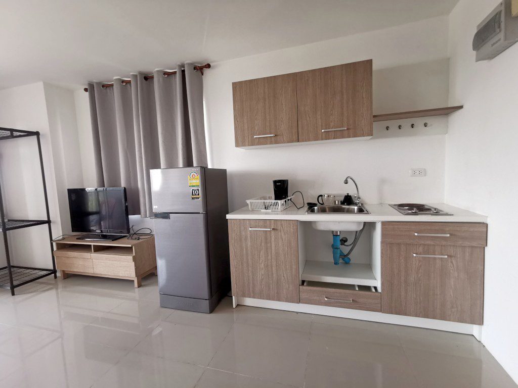 The Trio Gems 0br 33