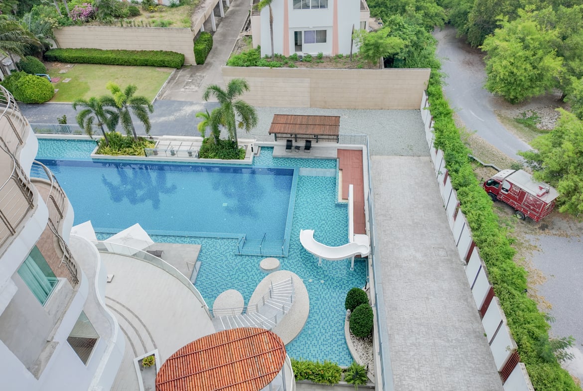 La Royale Beach 2br 148sqm 14