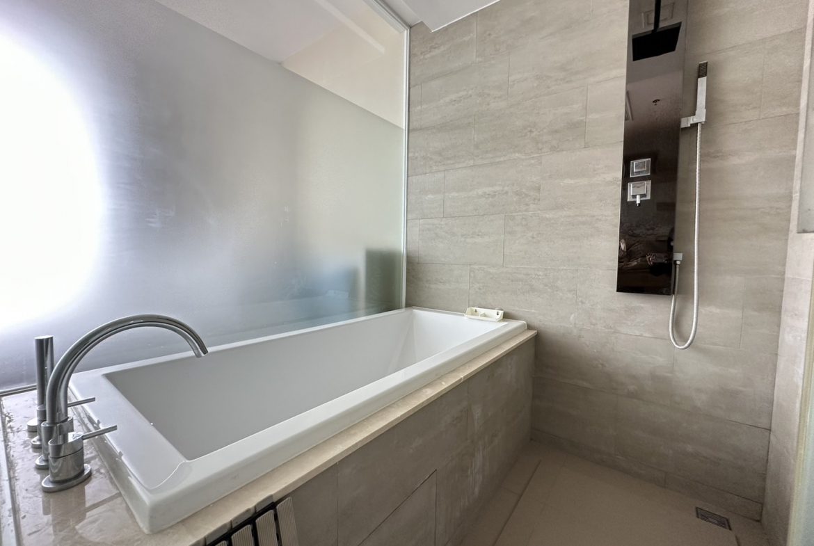 Cetus Beach Front 1br 56sqm 10