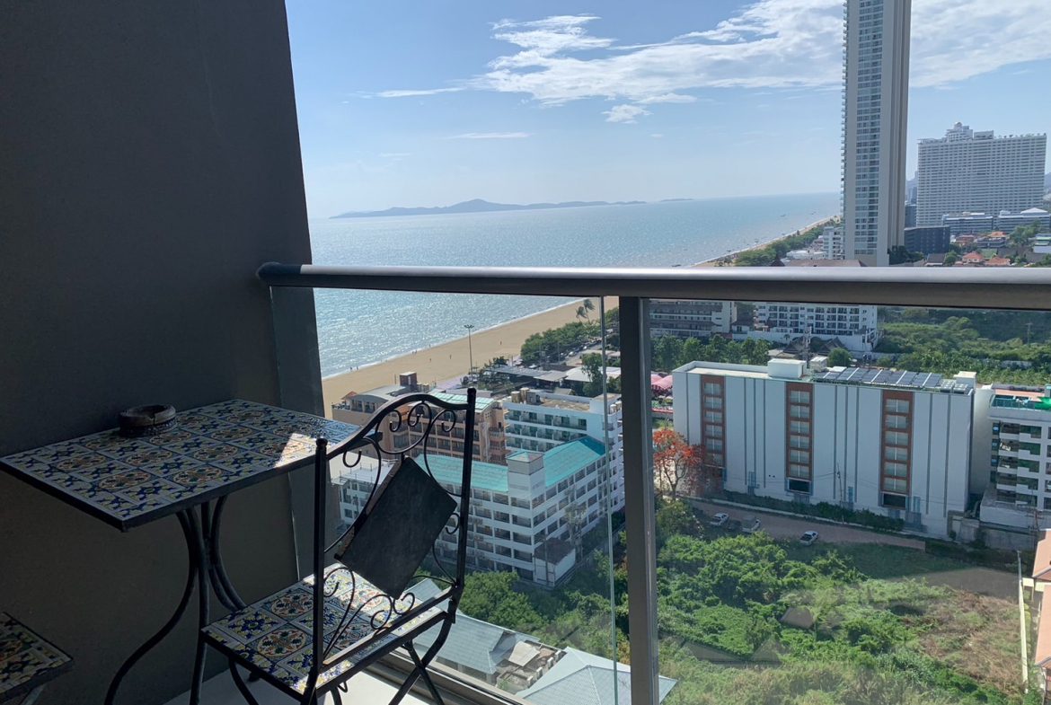 Aeras Condo 1br 47sqm 1