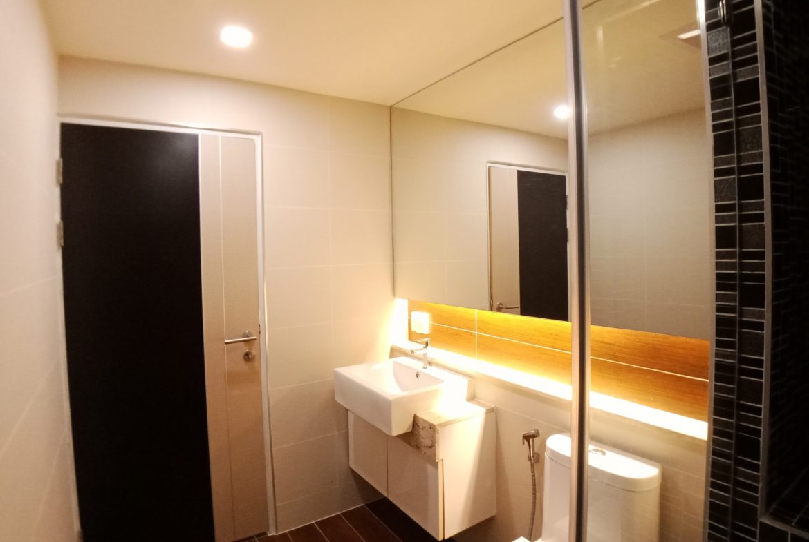 JTC24945_5 The Feelture Condominium 2br 80