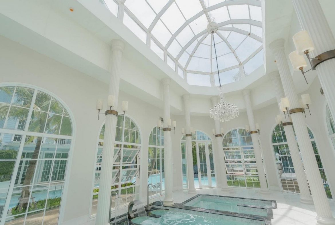 Grand Florida Beach Front 1br 42sqm 2