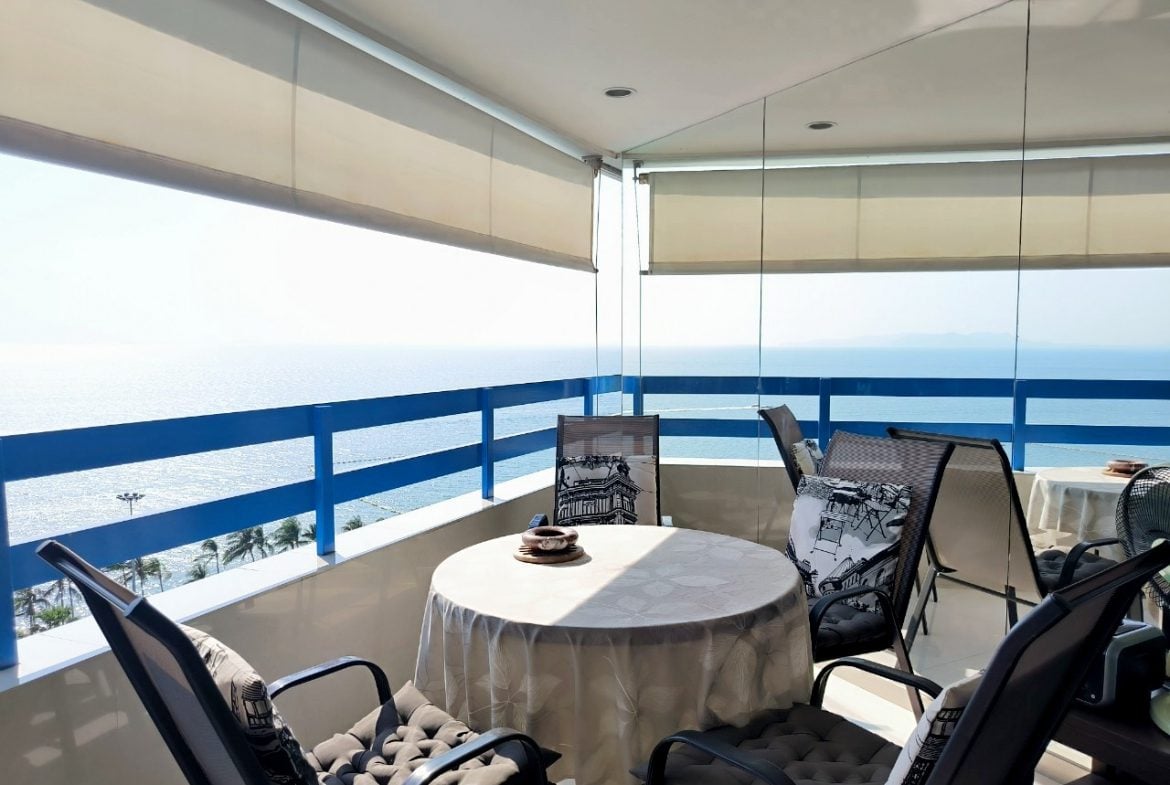 Jomtien Plaza Condotel 1br 106sqm 1