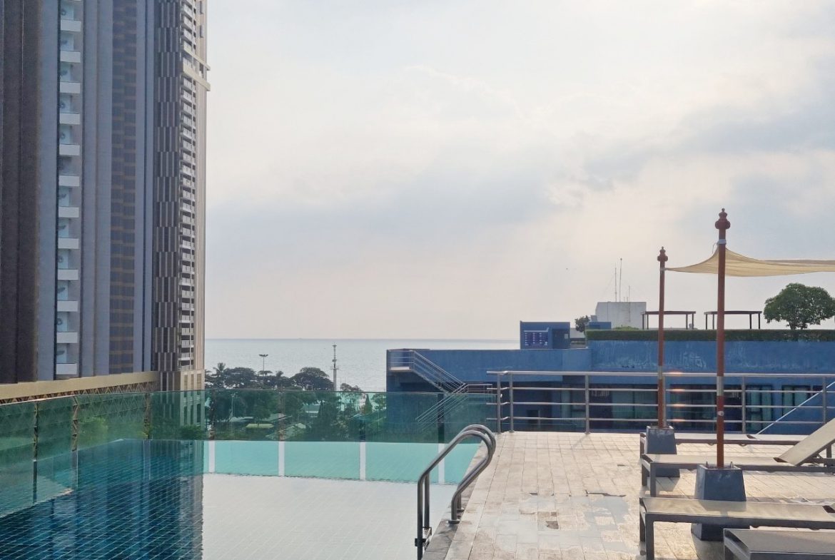 Acqua Condominuim 1br 37