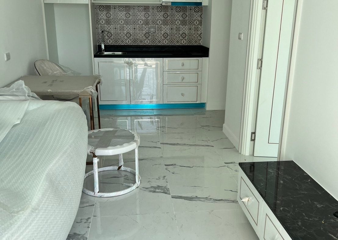 JTC25080_5 The Empire Tower 1br 31