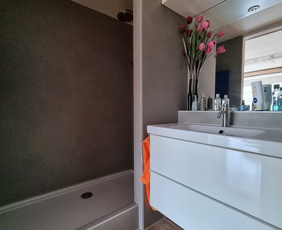 Pine shoeres 1br 96sqm 20