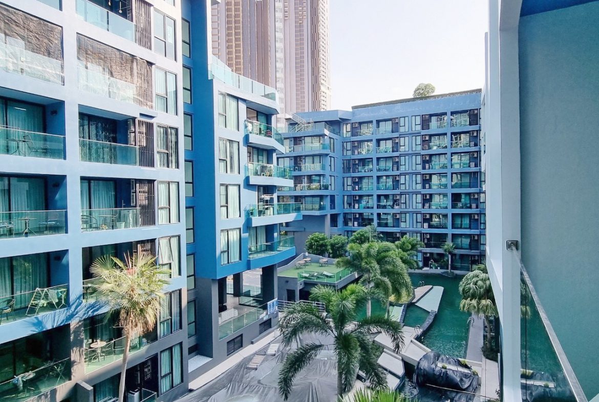 Acqua Condominuim 2br 52sqm 1