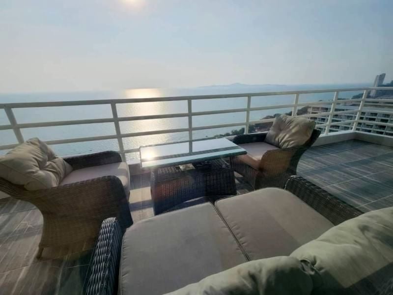 View Talay Condo 7 3br 245sqm 1