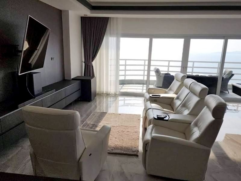 View Talay Condo 7 3br 245sqm 2