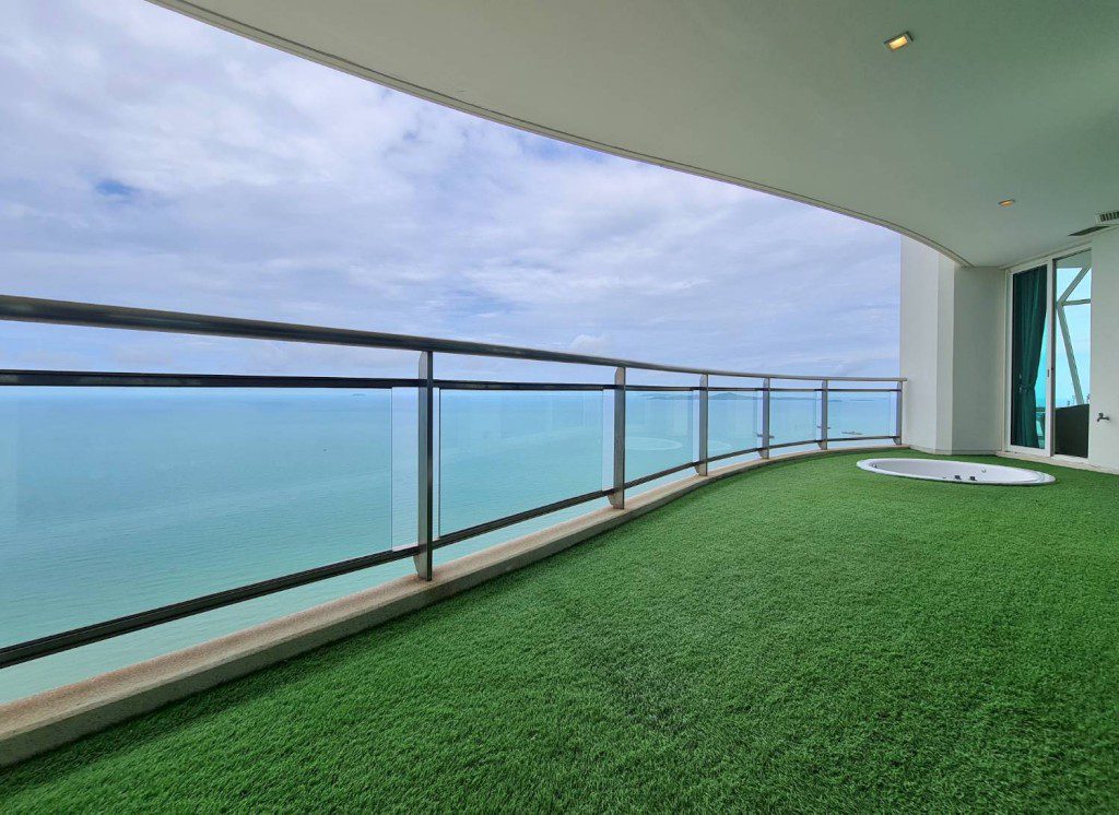 Reflection Jomtien Beach Pattaya 3br 217sqm 2