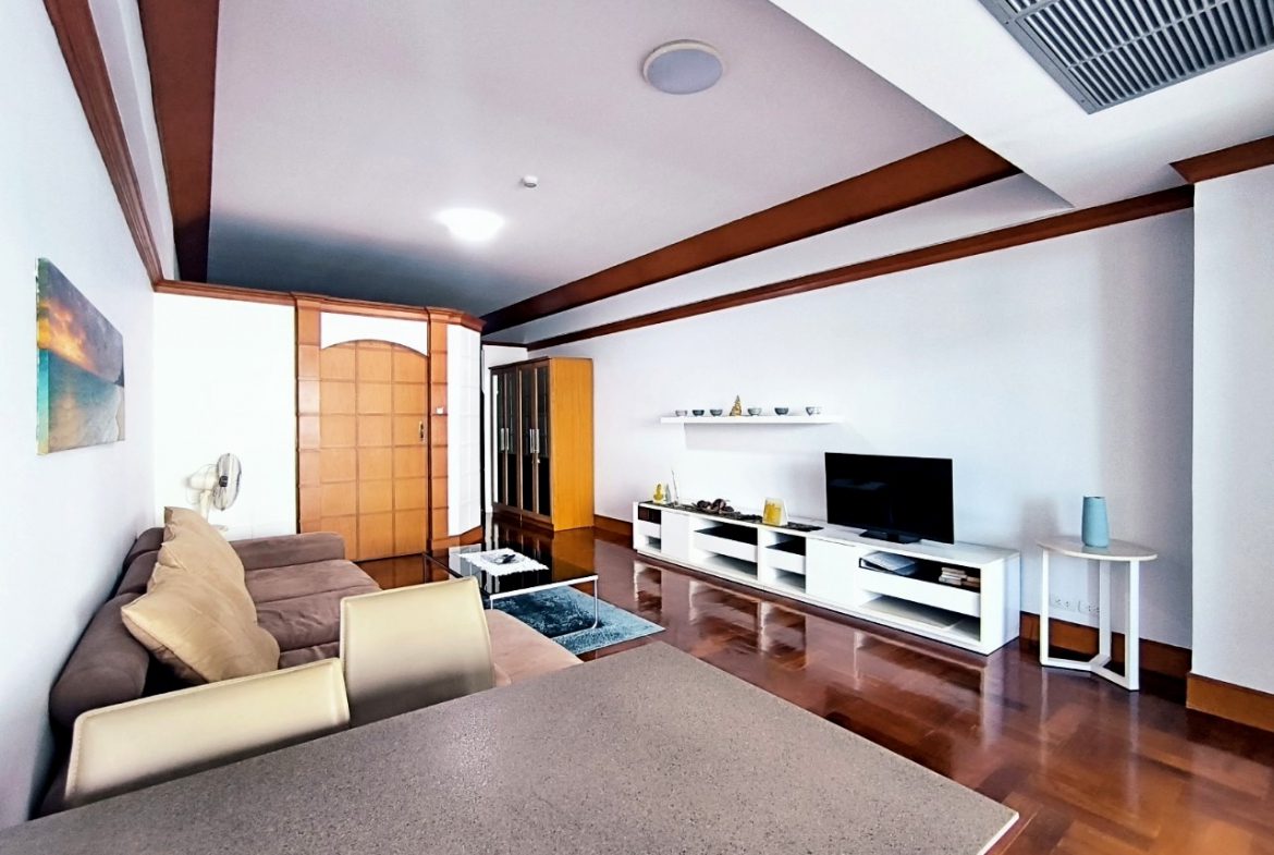 Jomtien Complex Condotel 1br 67sqm 9