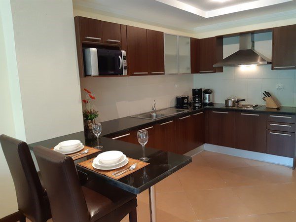 JTC25182_9 The Residence 1br 80
