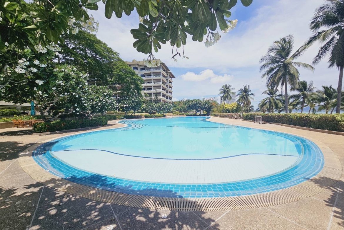 JTC25187_8 Baan Somprasong Condo 2br 243sqm 10