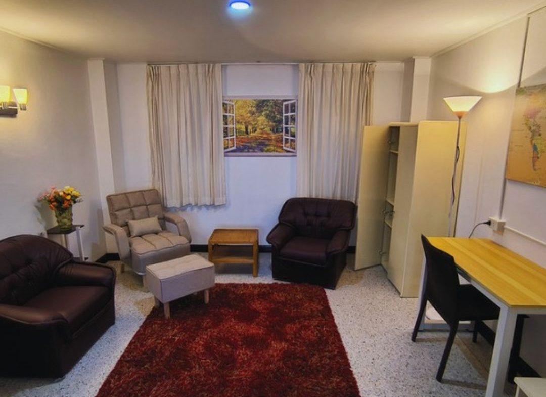 Sompong Condo 2br 191