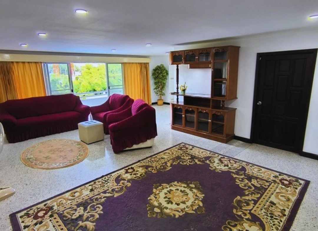 Sompong Condo 2br 191