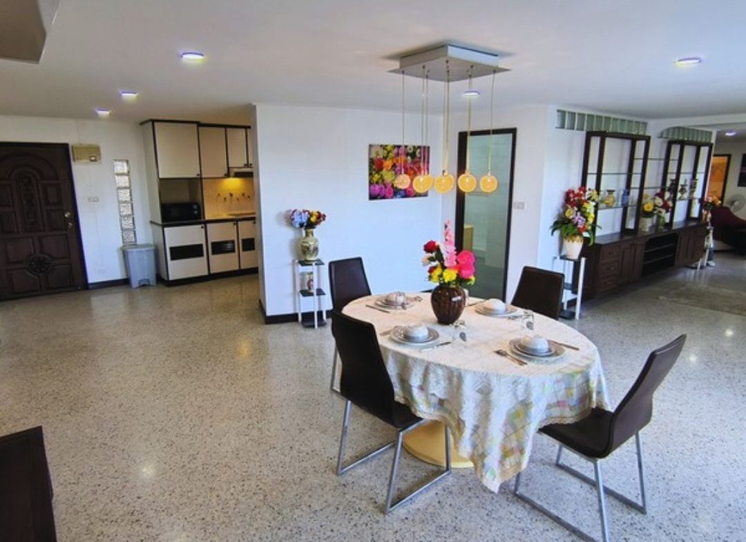 Sompong Condo 2br 191