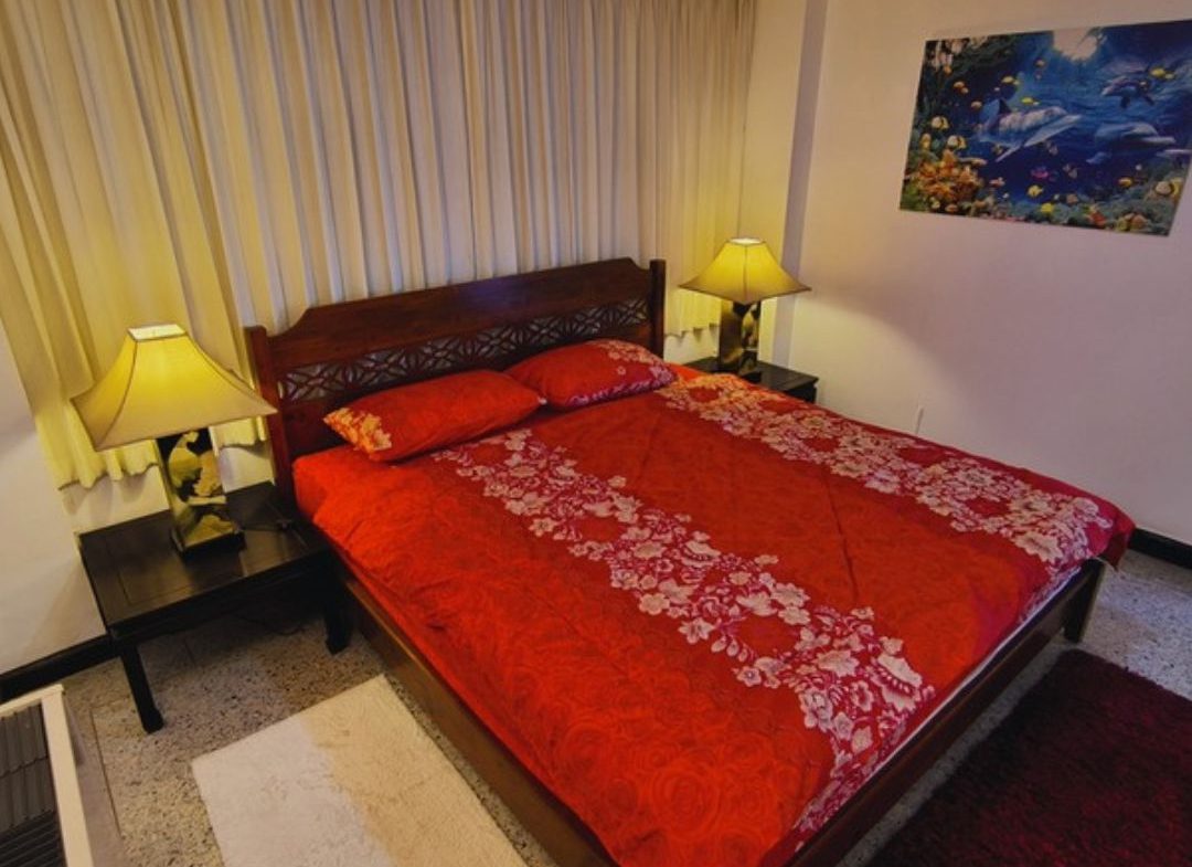 Sompong Condo 2br 191