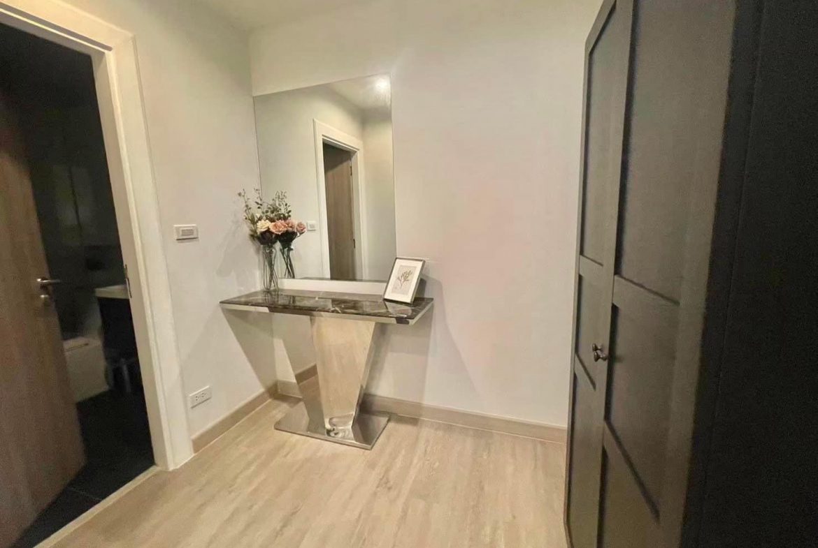 De Amber condominium 2br 82