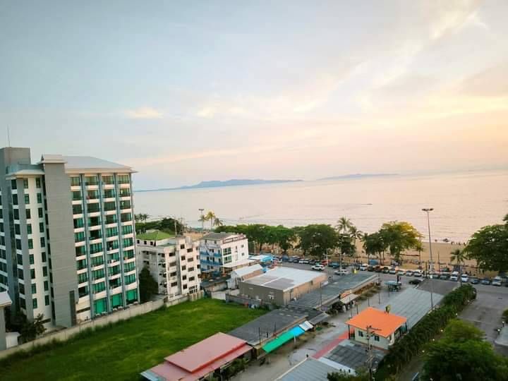 View Talay Condo 8 1br 48sqm 1