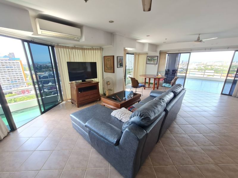 View Talay Condo 2 3br 278sqm 7