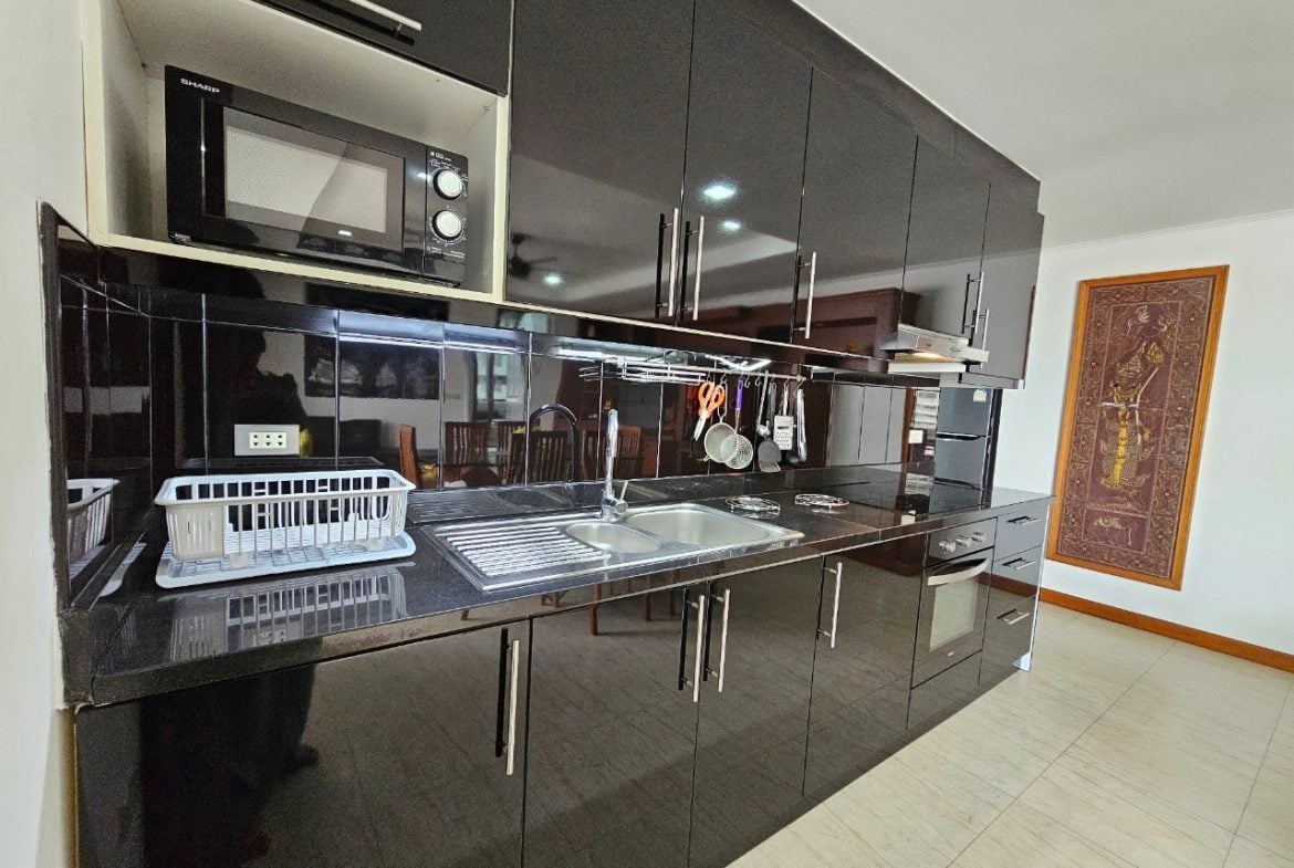 Jomtien Complex Condotel 2br 122sqm 8