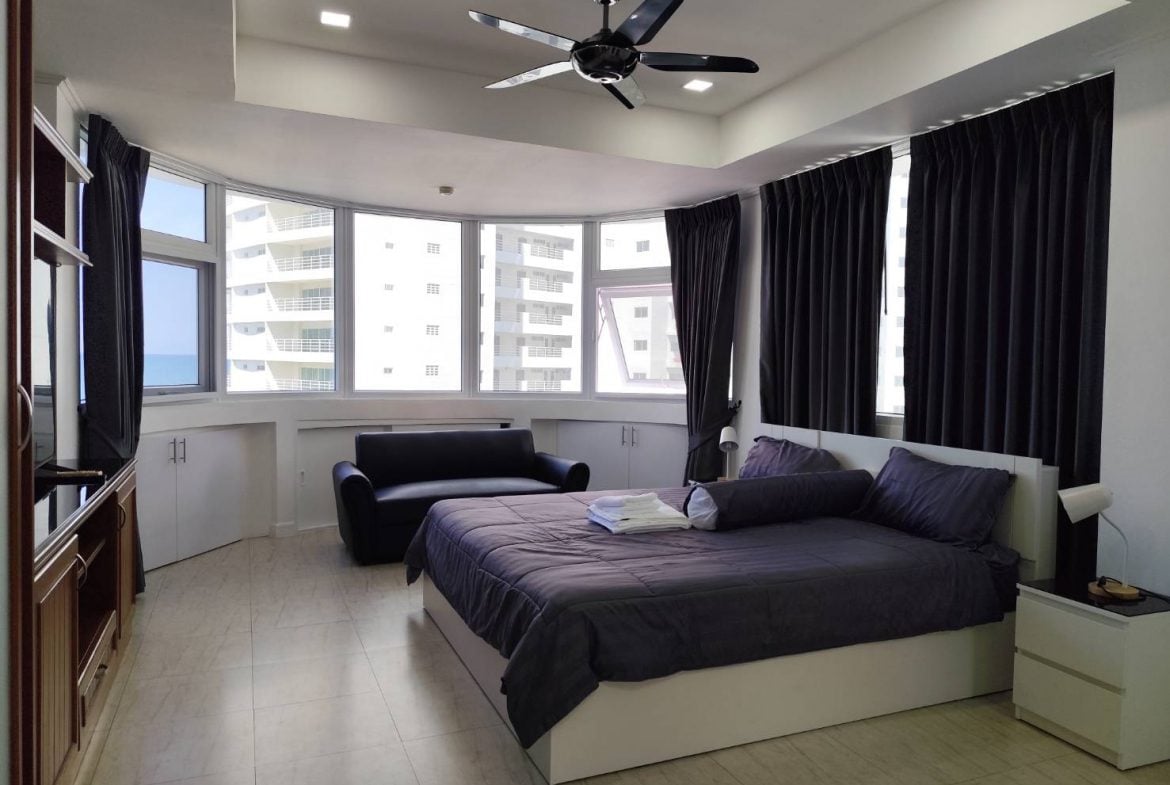 Jomtien Complex Condotel 2br 122sqm 9