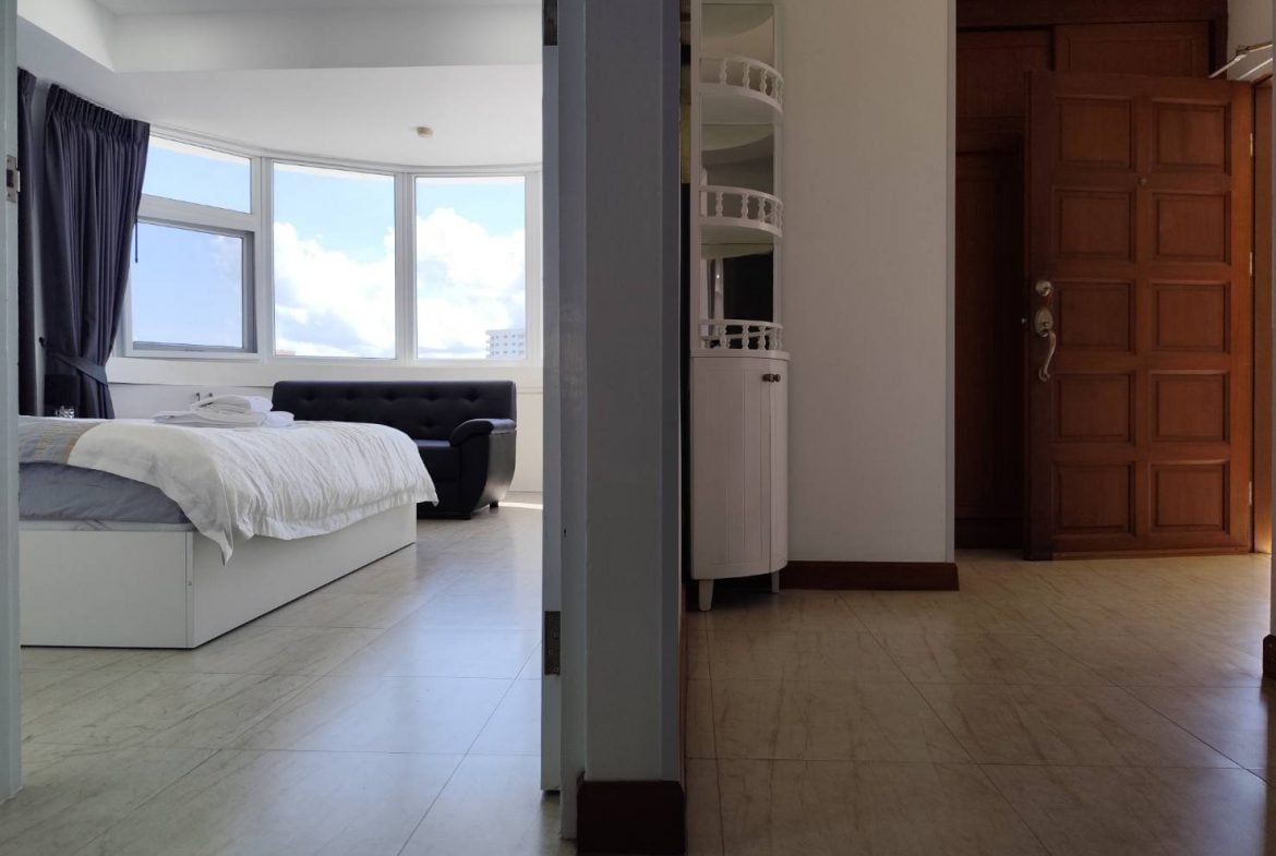 Jomtien Complex Condotel 2br 122sqm 13