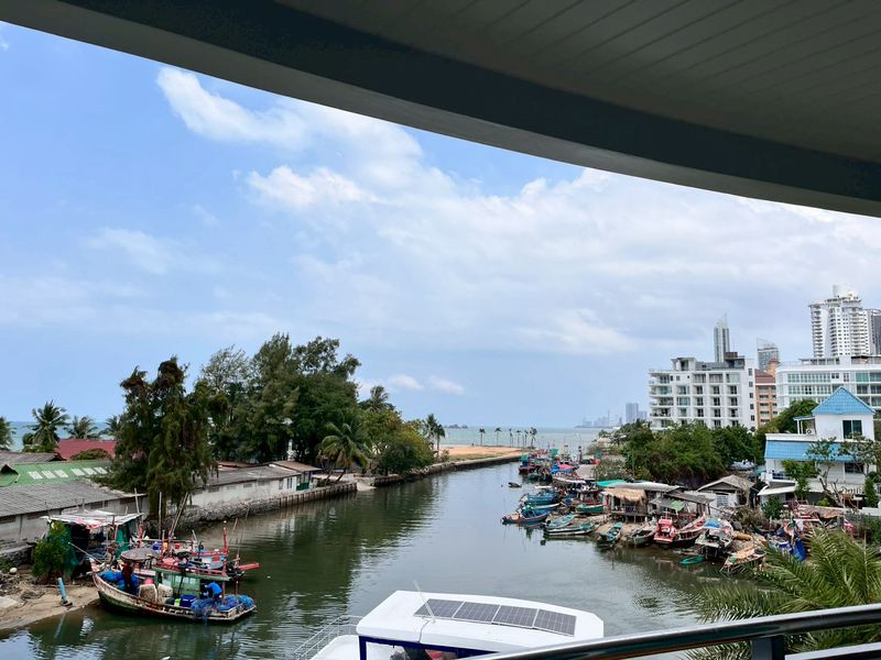 Whale Marina Condo 2br 74