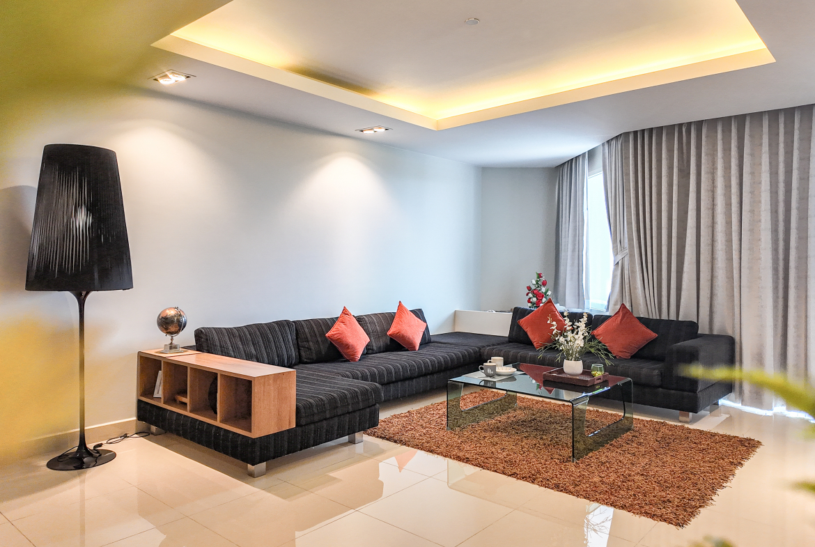 La Royale Beach 2br 148sqm 2