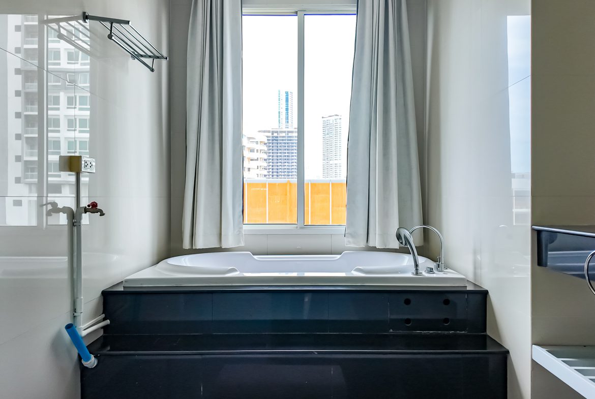 La Royale Beach 2br 148sqm 11