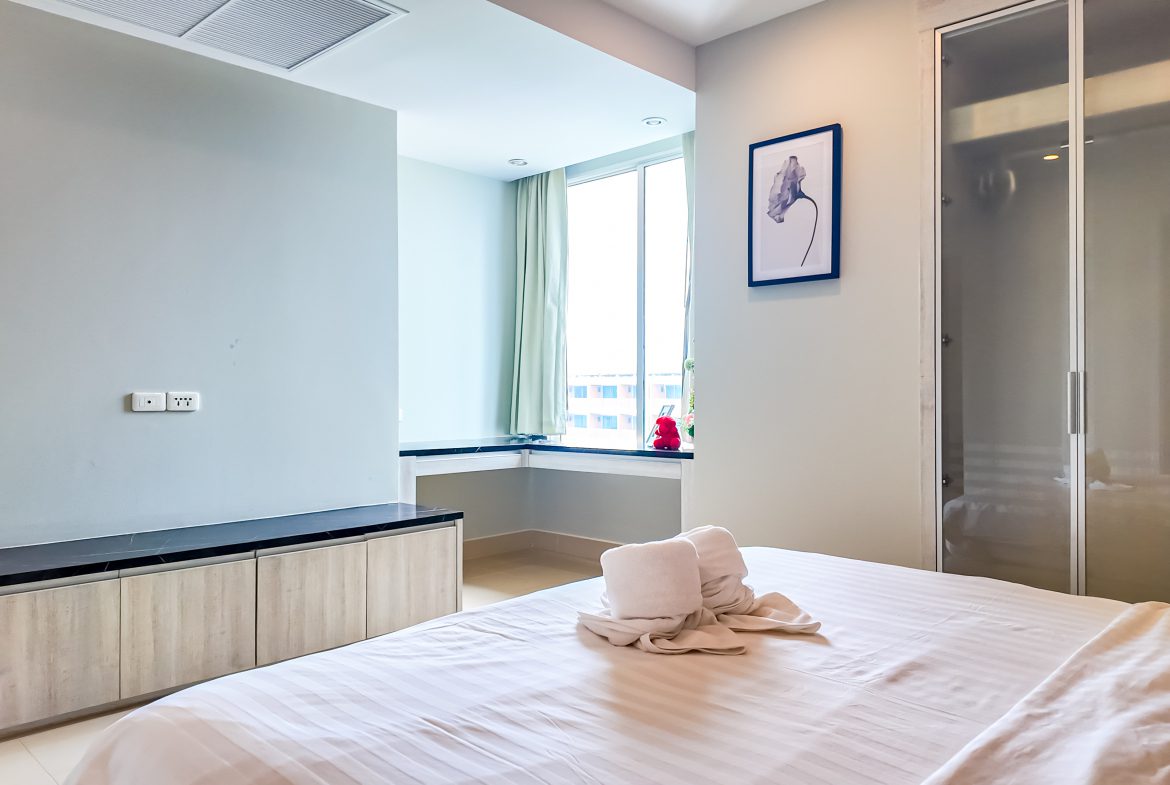 La Royale Beach 2br 148sqm 14