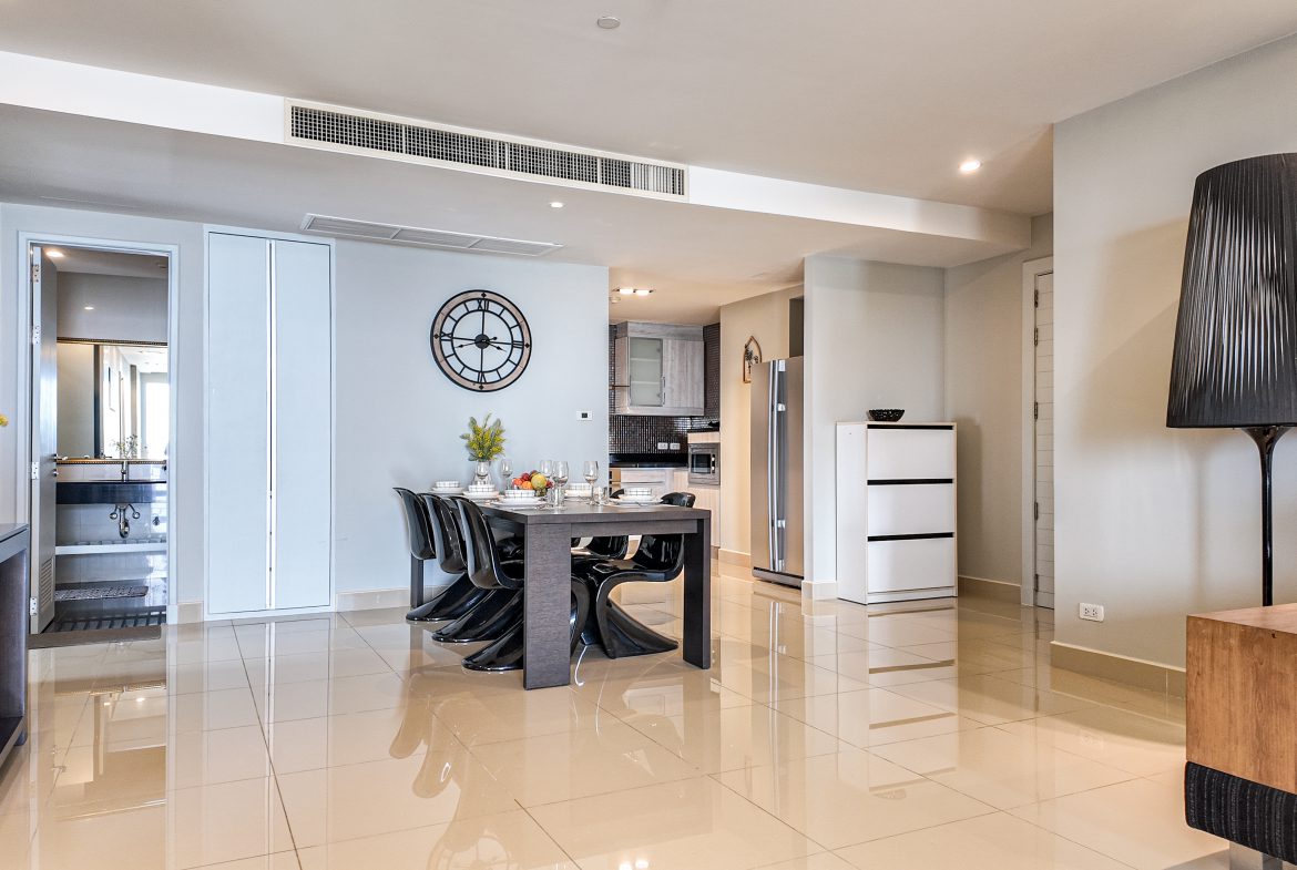 La Royale Beach 2br 148sqm 4