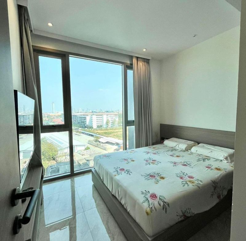 The Riviera Ocean Drive 1br 30