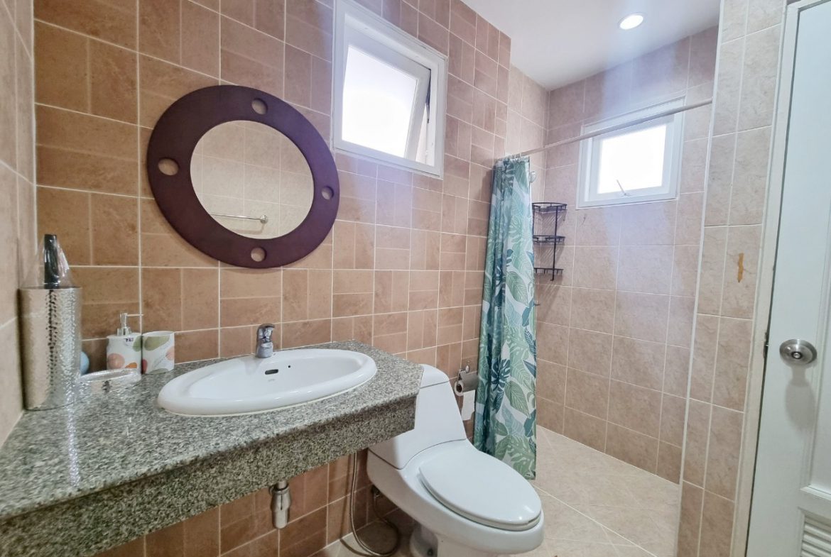 Baan Fah Rim Hadd 3br sqm 18