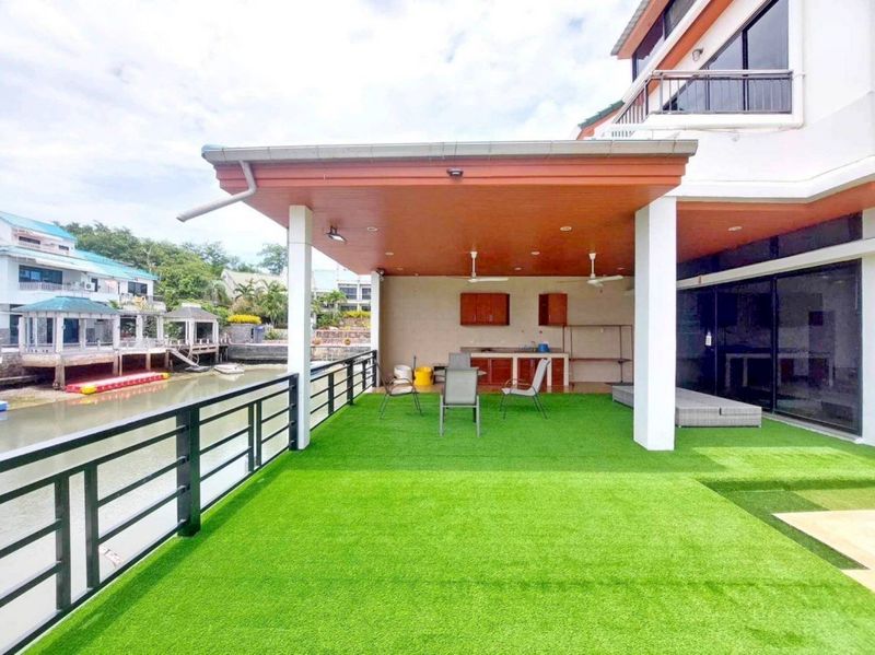 Jomtien Yacht Club 3 3br sqm 2