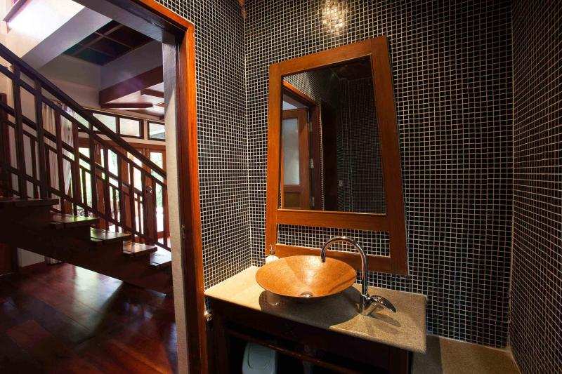 JTH21780_10 Dharawadi Thai House 4br 600sqm 11