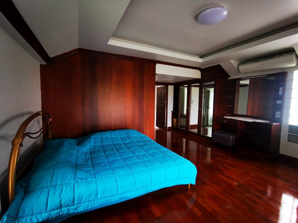 Jomtien Yacht Club 3 3br sqm 12