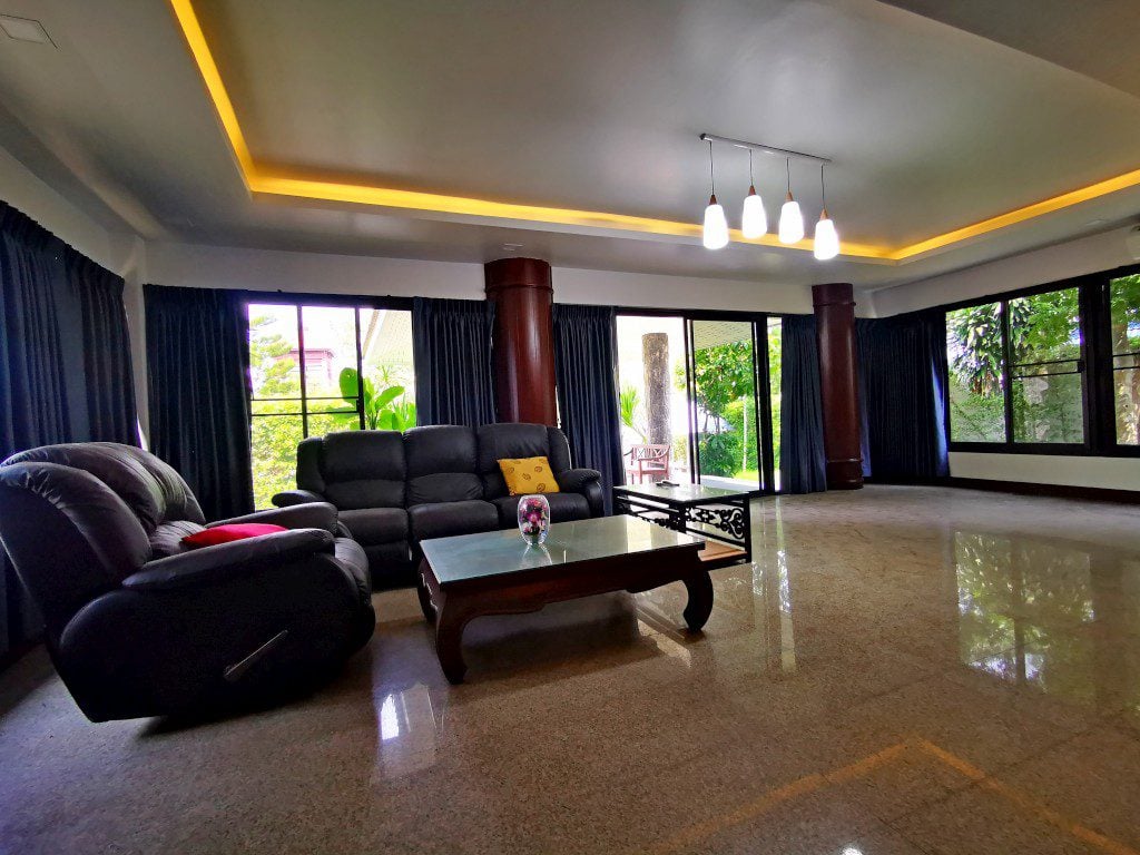 Jomtien Yacht Club 3 3br sqm 8