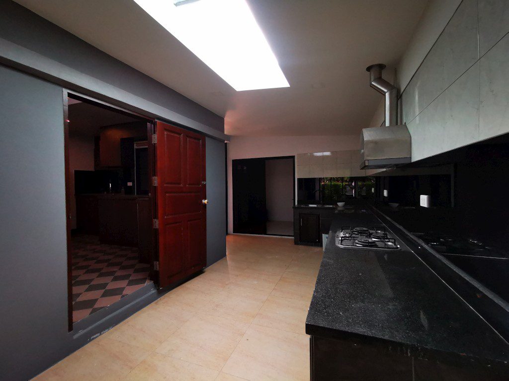 Jomtien Yacht Club 3 3br sqm 10