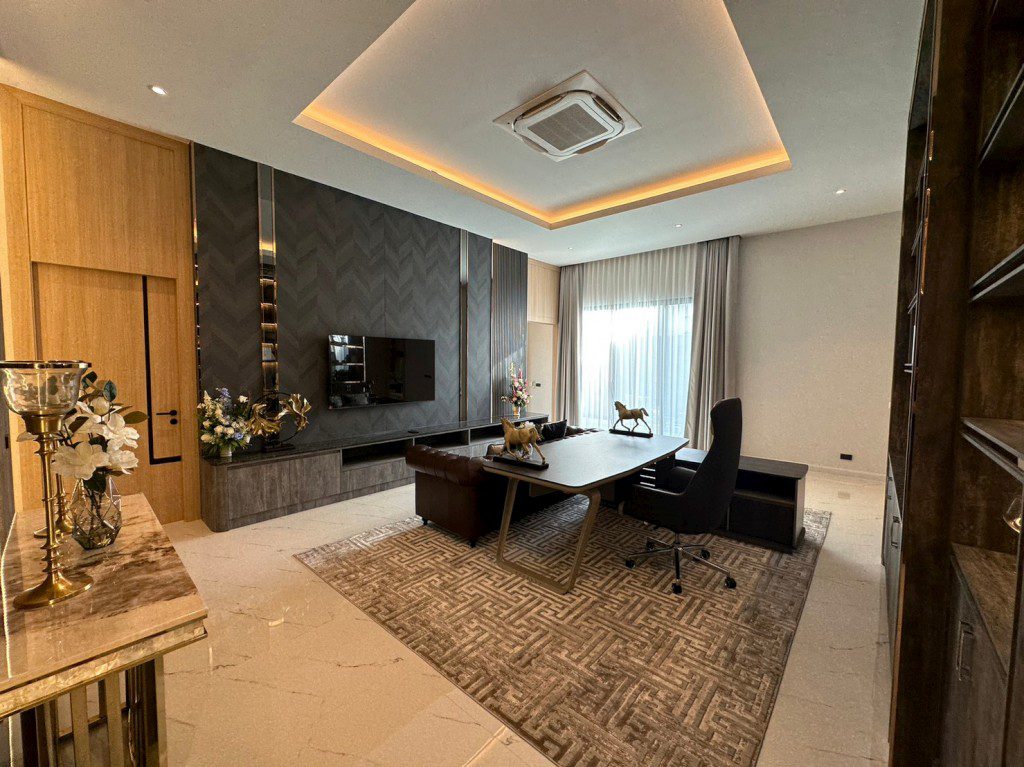 Без комплекса 6br 1039sqm 20