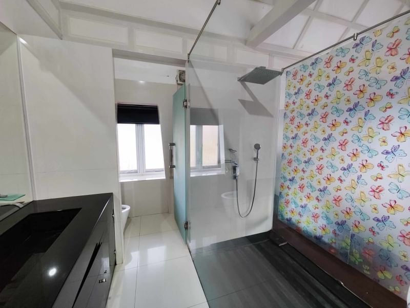 Dharawadi Thai House 10br 350sqm 12