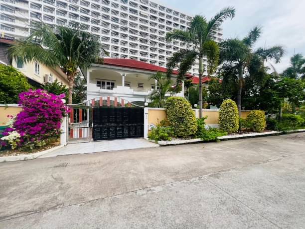 JTH24909 Royal Park Village 4br sqm 16