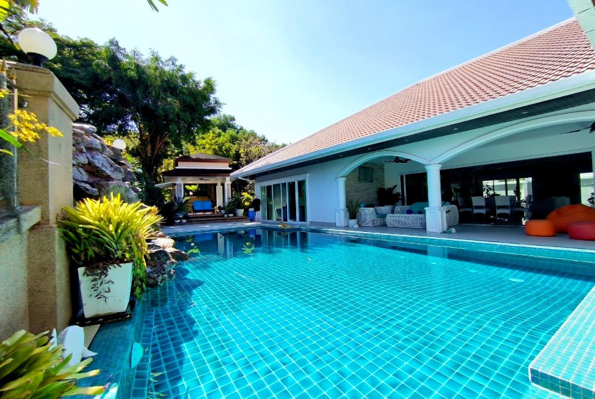 Jomtien Park Villa 3br 600sqm 1