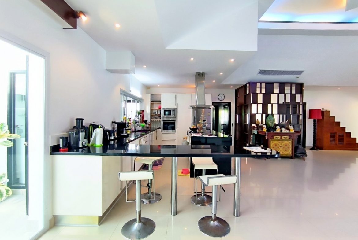 Jomtien Park Villa 3br 600sqm 14