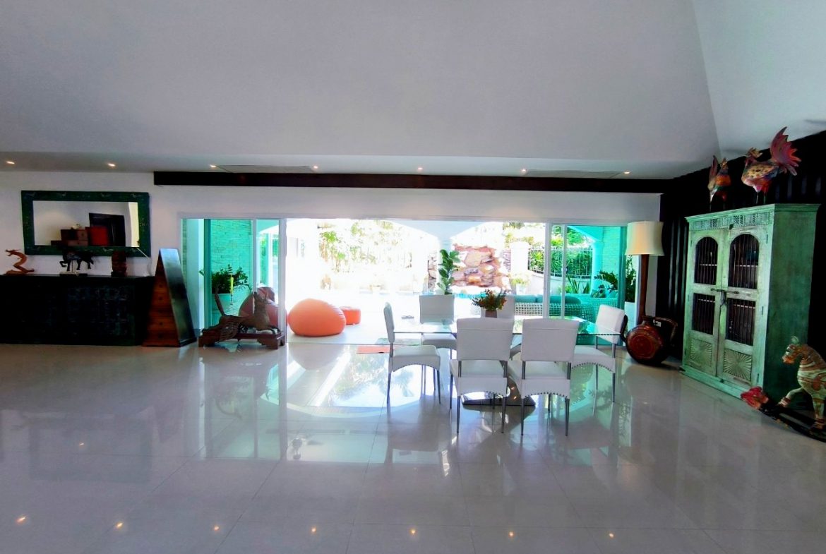 Jomtien Park Villa 3br 600sqm 16