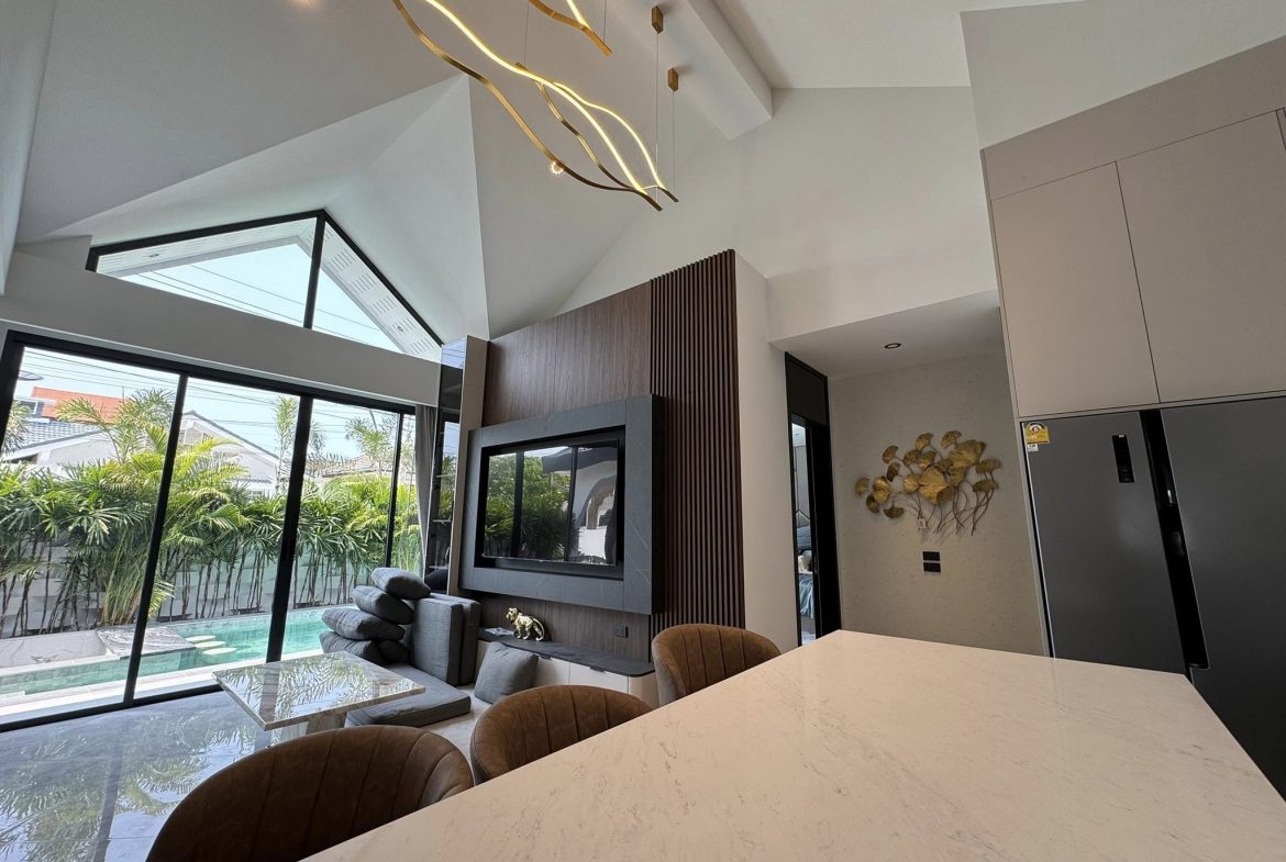 Без комплекса 4br 215sqm 14